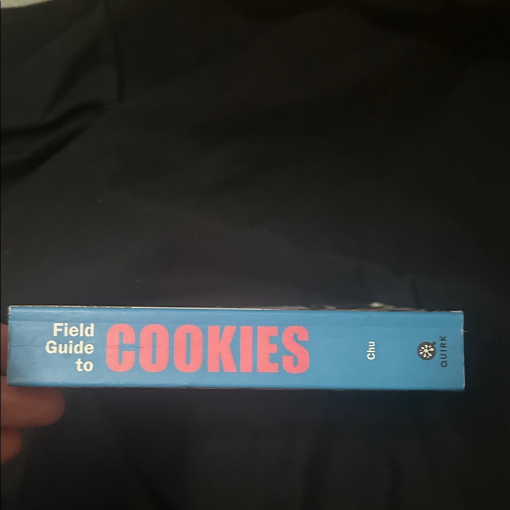 Field Guide to Cookies Book - Picture 4 of 11